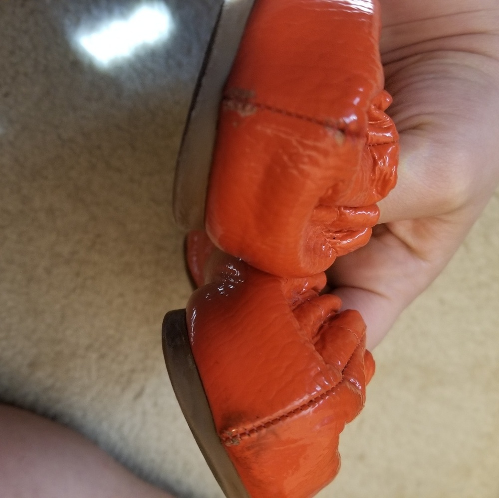 Size 8 Tory Burch flats - Picture 5 of 5